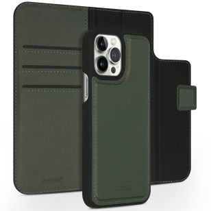 Accezz Premium Leather 2 in 1 Wallet Bookcase iPhone 13 Pro Max - Groen