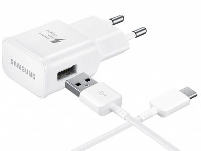 Fast Charging Adapter 15W + USB C naar USB kabel Wit