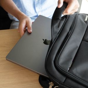 Accezz Classic Series Laptop Bag - Laptoptas 15-15.6 inch - Geschikt voor laptops tot 15.6 inch - Zwart