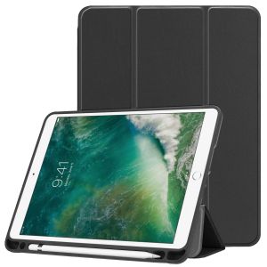 Accezz Trifold Bookcase iPad 6 (2018) 9.7 inch / iPad 5 (2017) 9.7 inch / Air 2 (2014) / Air 1 (2013) - Zwart
