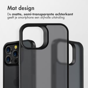 Accezz Rugged Frosted Backcover iPhone 14 Pro - Zwart