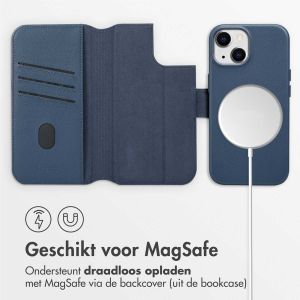Accezz Leather Bookcase 2-in-1 met MagSafe iPhone 15 - Nightfall Blue