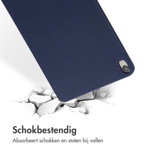 Accezz Liquid Silicone Backcover met penhouder iPad Air 5 (2022) / Air 4 (2020) - Donkerblauw