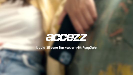 Accezz Liquid Silicone Backcover met MagSafe iPhone 15 Pro Max - Nectarine