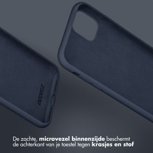Accezz Liquid Silicone Backcover iPhone 15 Pro Max - Donkerblauw