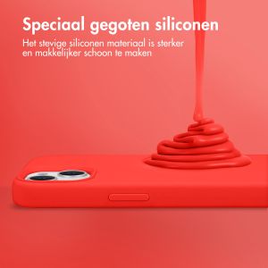 Accezz Liquid Silicone Backcover met MagSafe iPhone 14 Plus - Rood